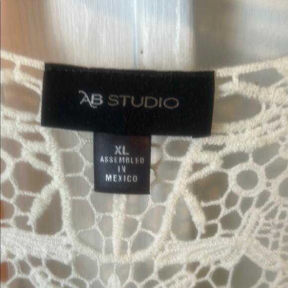 Apt 9 - Picture 2 of 3